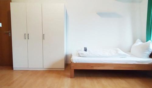 Apartment with Shower