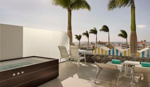 Suite Junior with outdoor hot tub 