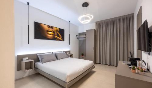Standard King Room