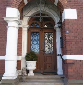 One-Bedroom Premier Apartment