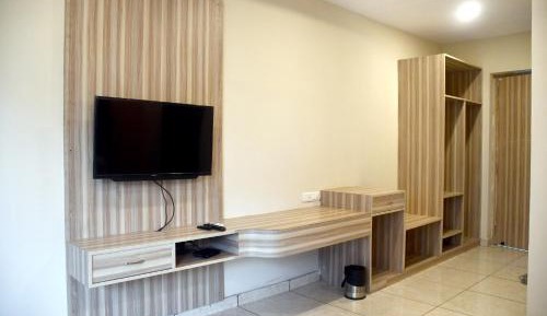 King Room with Pool View
