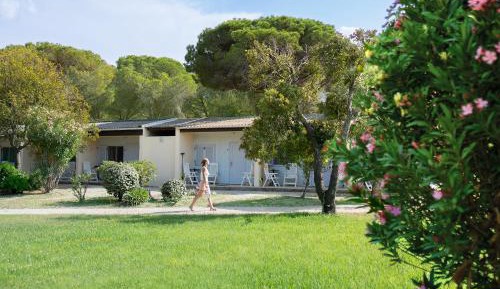 One-Bedroom Bungalow