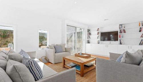 Three-Bedroom Holiday Home 