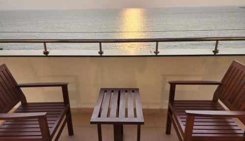 Deluxe Double Room with Balcony and Sea View