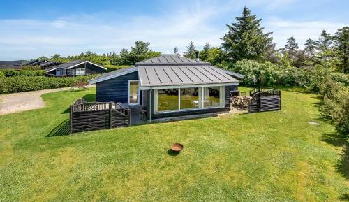 Four-Bedroom Holiday Home