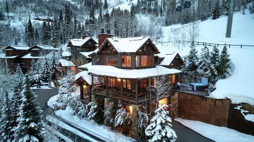 Four-Bedroom Holiday Home