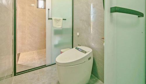 Honeymoon View King Room