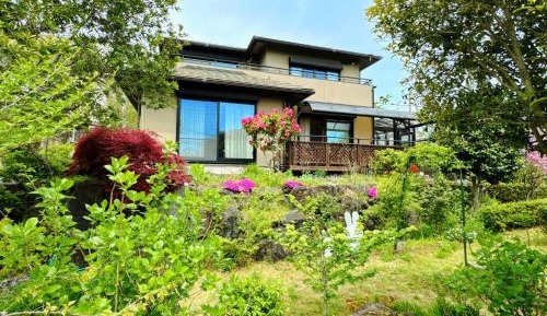 Villa with Sea View