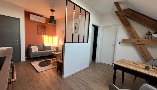 One-Bedroom Deluxe Apartment