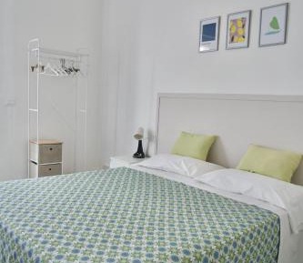 Quadruple Room with Private Bathroom