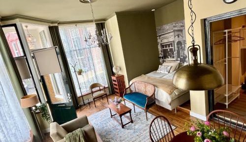 Double Room with Private Bathroom
