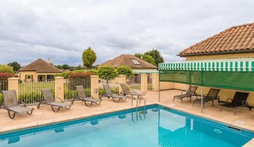 Two-Bedroom Holiday Home