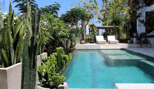 Three-Bedroom Villa with Sea View