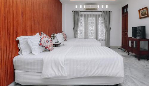 Triple Room with Private Bathroom