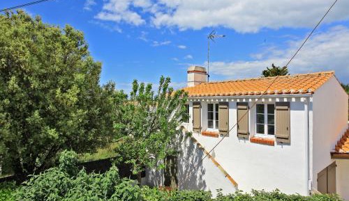 Apartment (2 Adults)