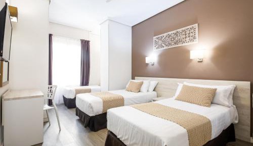 Triple Room (3 Adults)