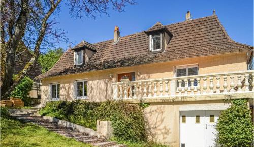 Four-Bedroom Holiday Home