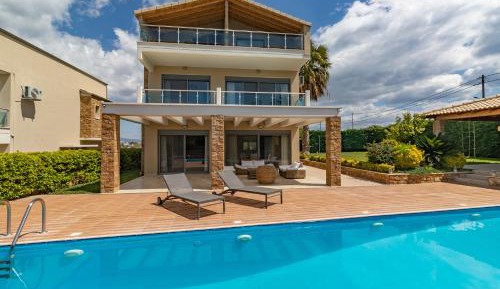 Villa with Private Pool