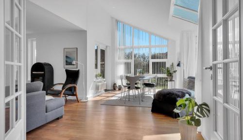 Four-Bedroom Holiday Home