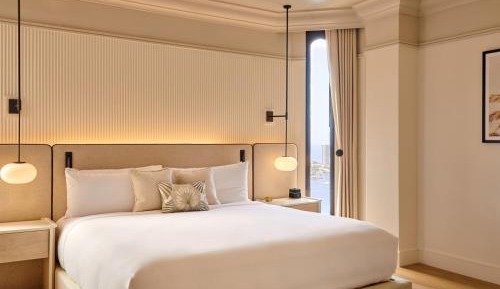 Partial Ocean View One Bedroom Suite