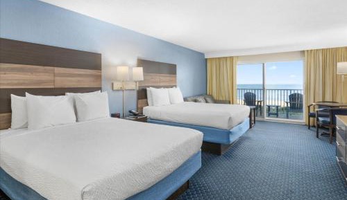 Queen Room with Two Queen Beds - Ocean Front
