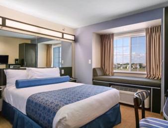 One-Bedroom Suite - Disability Access/Non-Smoking