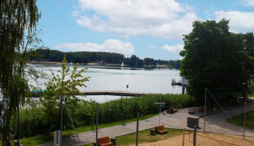 Apartment with Lake View