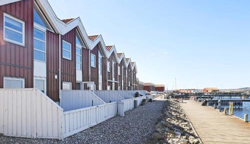 Two-Bedroom Holiday Home
