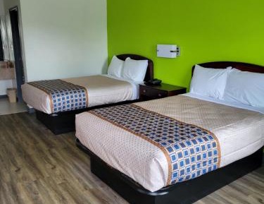 Double Room with Two Double Beds - Smoking