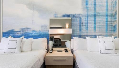 Suite, 2 Queen, Sofa bed