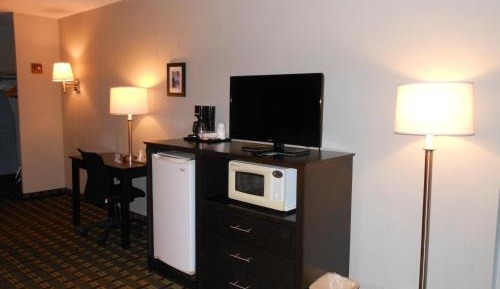 Studio Suite with Two King Beds - Non-Smoking