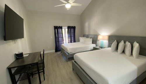 Standard Queen Room with Two Queen Beds