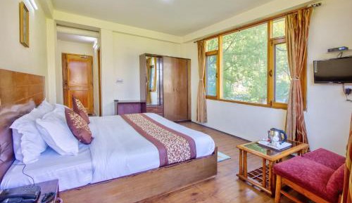 Deluxe Double Room with Balcony
