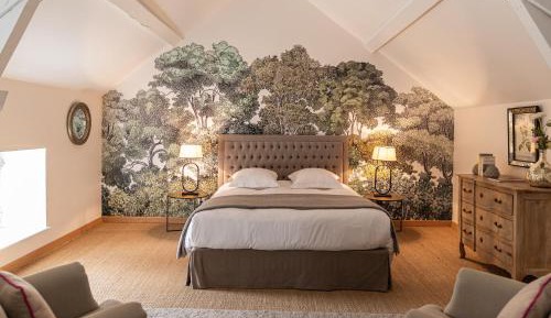 Suzanne Family Suite