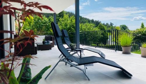 One-Bedroom Apartment with Terrace