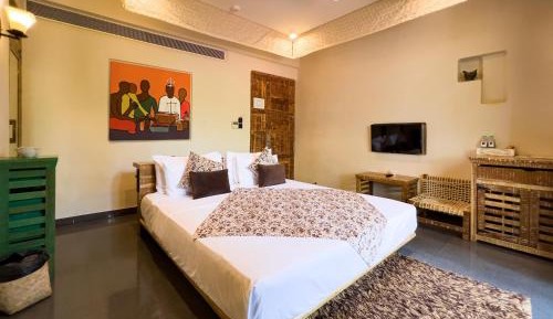 Premium Room with Balcony - Happy Hours with 2+1 offer on Beverages ( 4 to 7pm only)