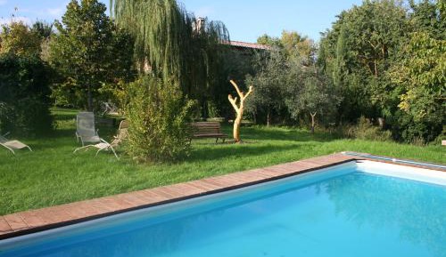 Apartment with Garden View
