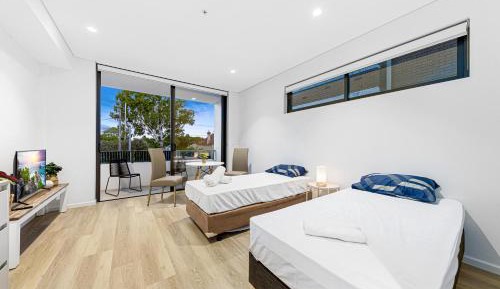 Studio Apartment with Balcony