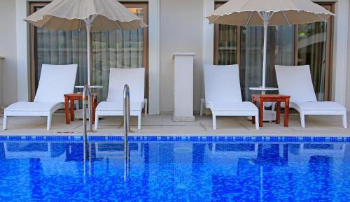 Double Room with Pool View