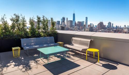 One-Bedroom King Suite with City View