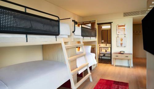 Quadruple Room with City View