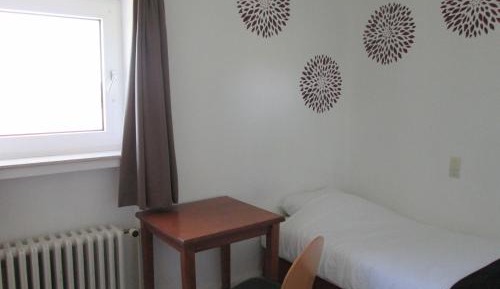 Single Room with Shared Bathroom