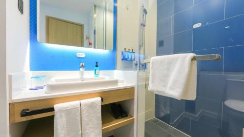 High Floor Standard Twin Room