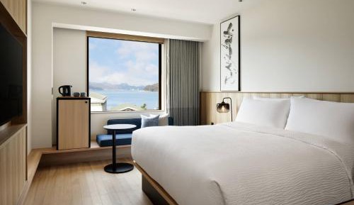 Standard King Room