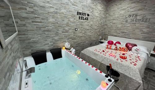 Queen Suite with Spa Bath