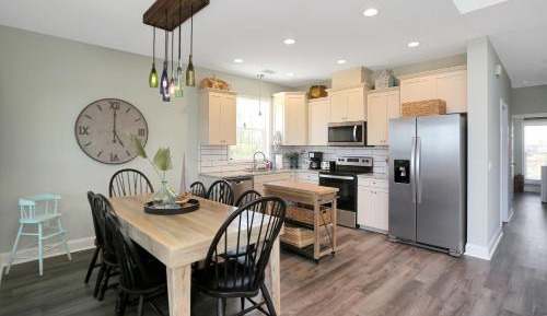 Three-Bedroom Holiday Home 