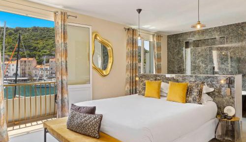 Junior Suite (2 Adults)