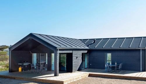 Four-Bedroom Holiday Home