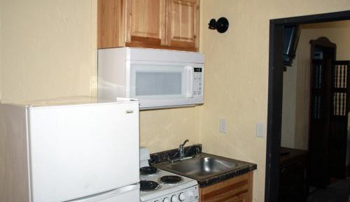 Standard Queen Room with Kitchenette