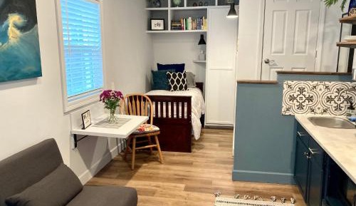 Studio Apartment